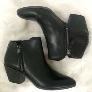 NWOT Frye Ankle Boots